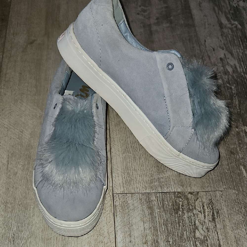 Sam Edelman Blue- Grey Sneakers with Fluffy Detail - Picture 2 of 6